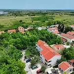 Kika Appartement Nin