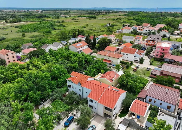 דירה Kika נין