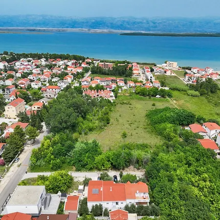 Apartment Kika Nin
