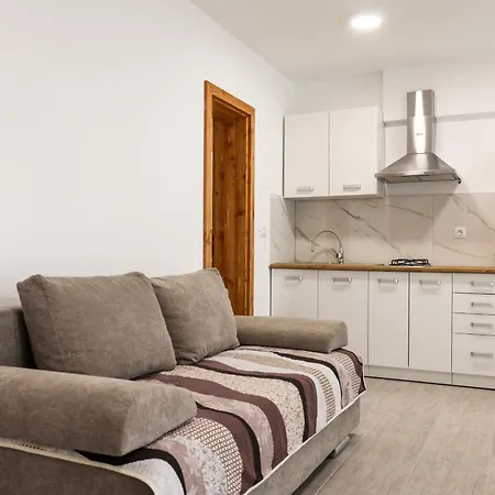 Apartment Kika Nin