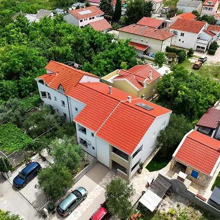 Kika Apartment *