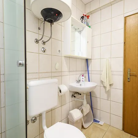 Kika Apartment *