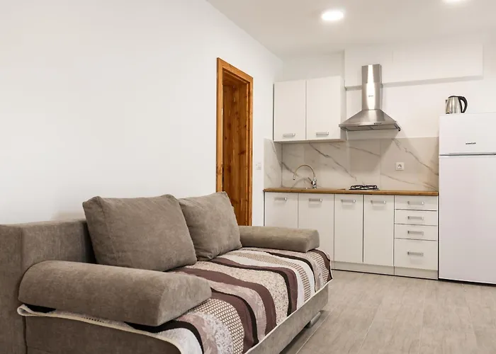 Апартаменты Kika Нин