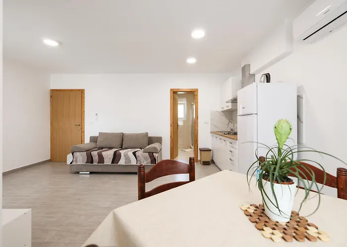 Kika Апартаменты Нин